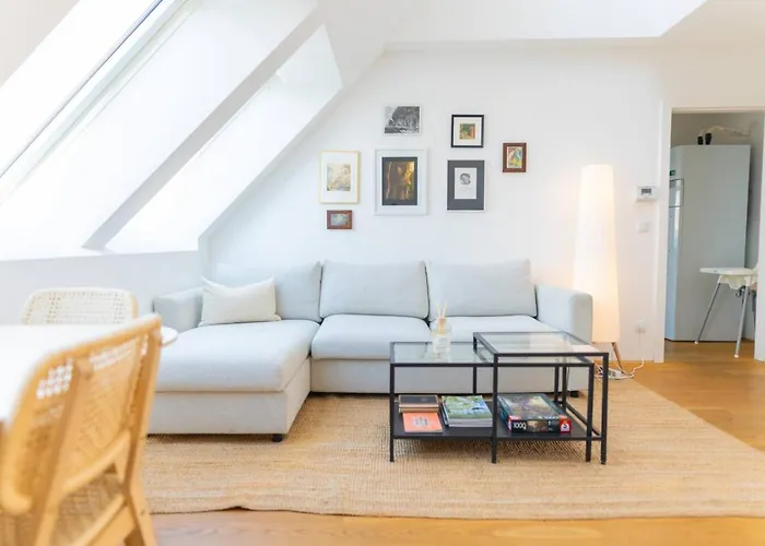 Two Leveled Penthouse By Schonbrunn Apartman *